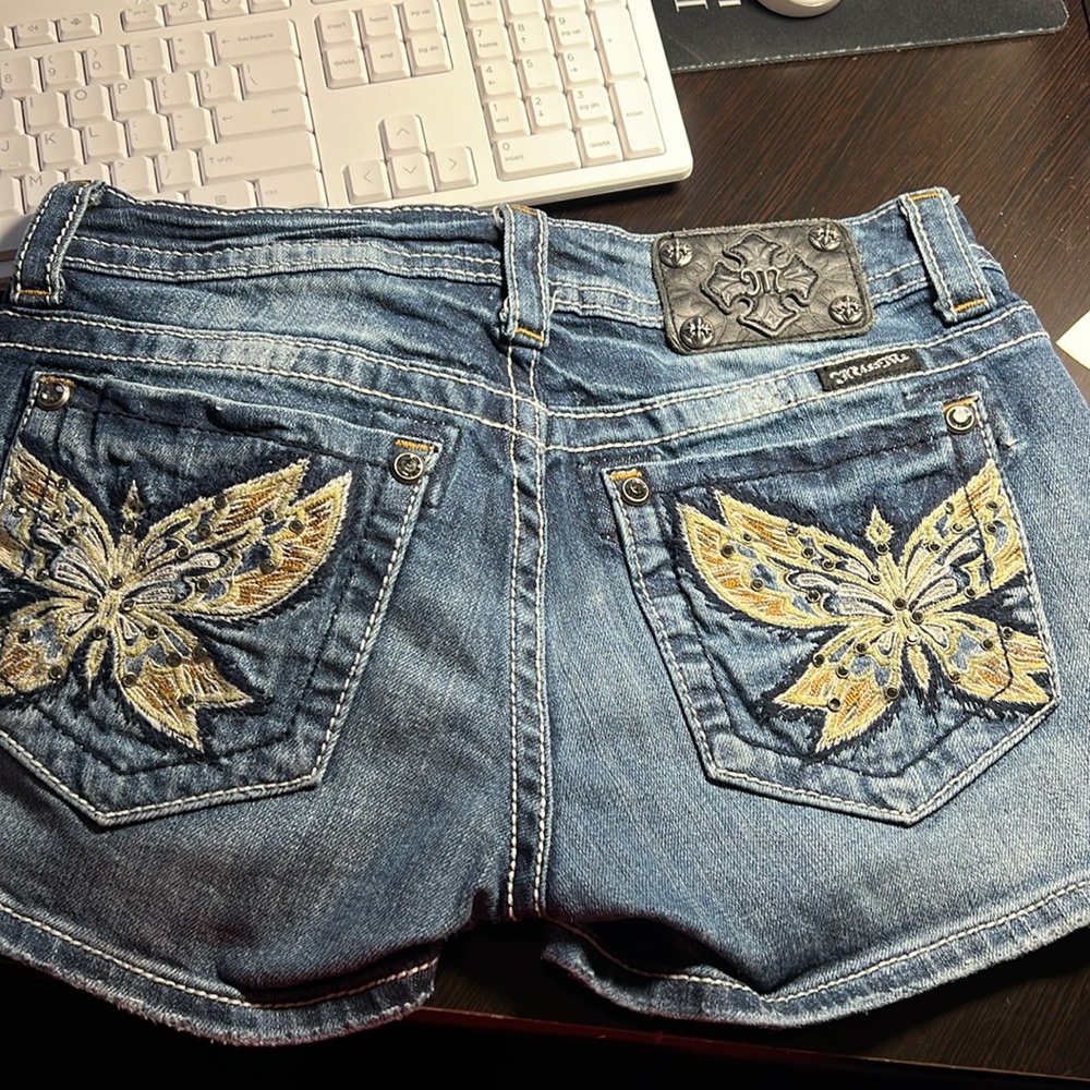Miss Me Jean Shorts 28